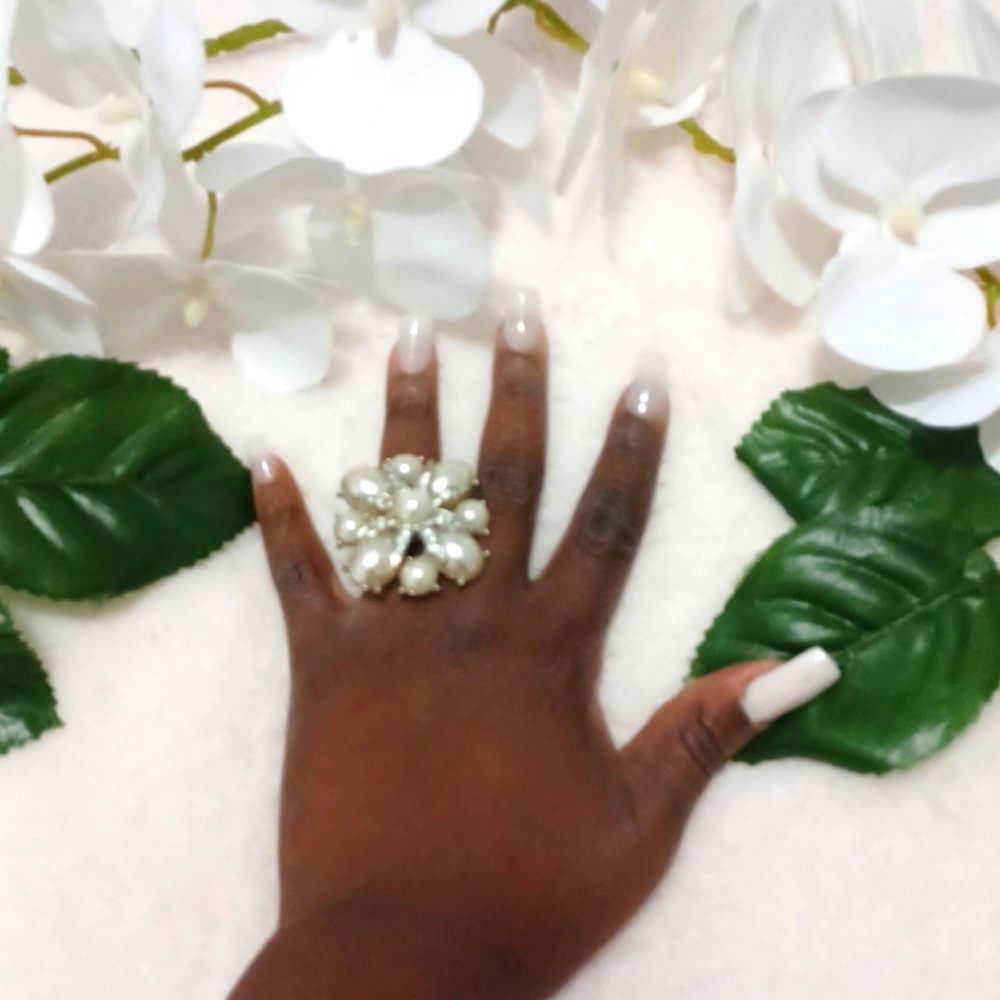 PEARL RING